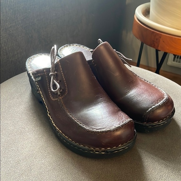 Eastland Shoes - Eastland Brown Leather Mules Womens 10 Slip-On Comfort Side Ties